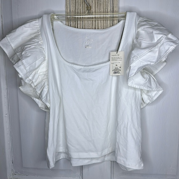 White crop top with Ruffle sleeves, Size XL - Picture 1 of 4